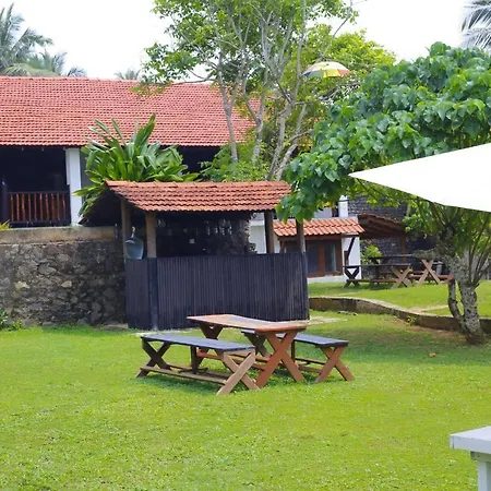 Emma'S Sea View Apartment Dickwella Exterior photo