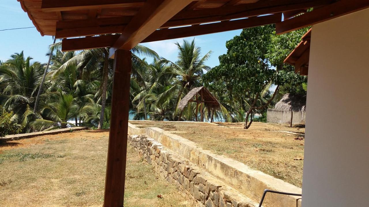 Emma's Sea View * Dikwella